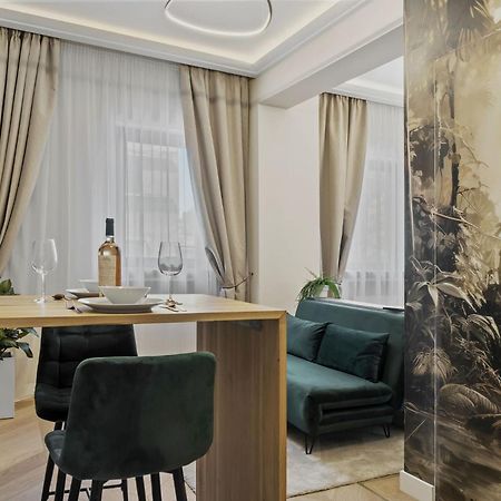 Studio Jungle Breath - City Centre Bukarest Kültér fotó