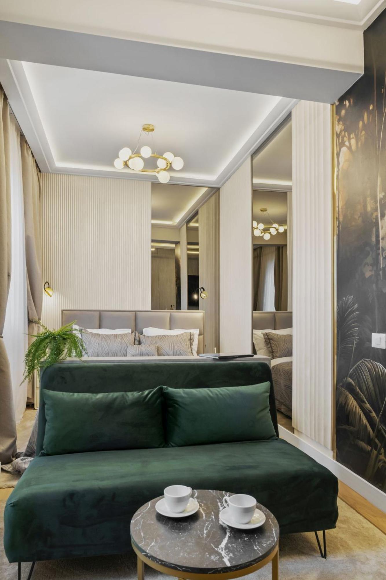 Studio Jungle Breath - City Centre Bukarest Kültér fotó